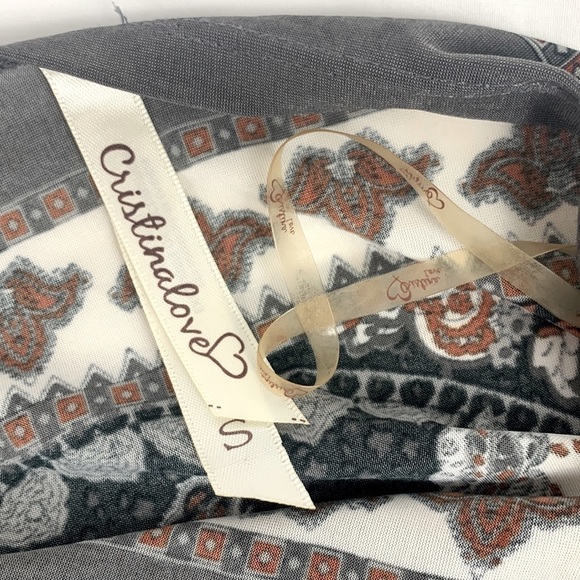 Cristina Love V-Neck Boho Print Sheath Dress - Gray/Black/Red, Size Small - Picture 4 of 6